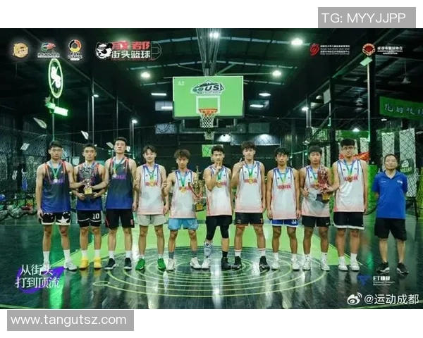 成都篮球队在最新状态排行榜中荣登第七名展现强劲实力与潜力