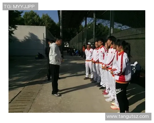 成都网球队在欧锦赛中的灵活性表现引发热议与期待