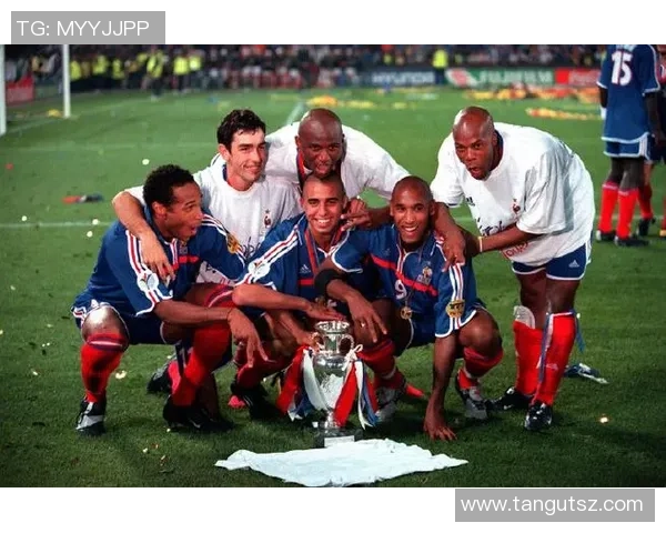 欧洲足球传奇老球员回顾他们的辉煌岁月与影响力 欧洲足球传奇老球员回顾他们的辉煌岁月与影响力