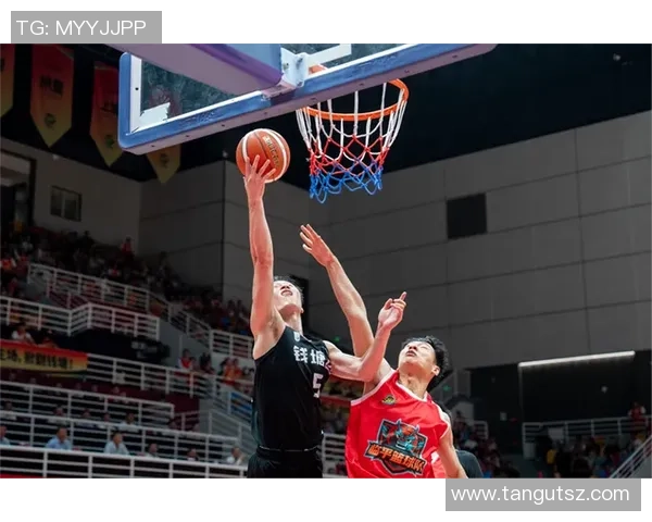 杭州篮球队的耐力之谜揭晓:巨献背后的训练与坚持 杭州篮球队的耐力之谜揭晓:巨献背后的训练与坚持