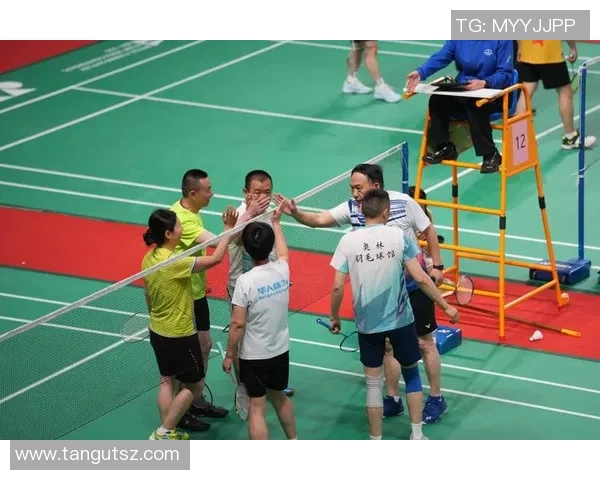 杭州羽毛球队荣登全国配合排行榜第八名展现团队实力与竞技水平 杭州羽毛球队荣登全国配合排行榜第八名展现团队实力与竞技水平